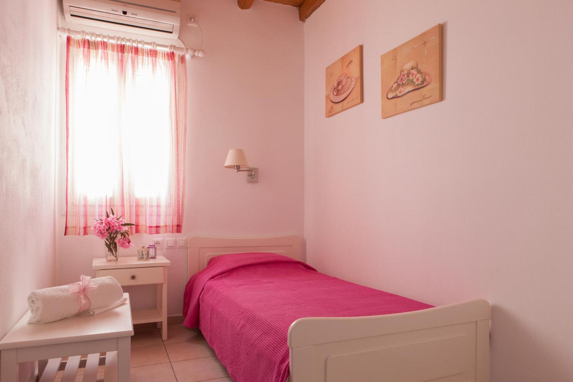 Ergina Summer Resort Antiparos Bilik gambar